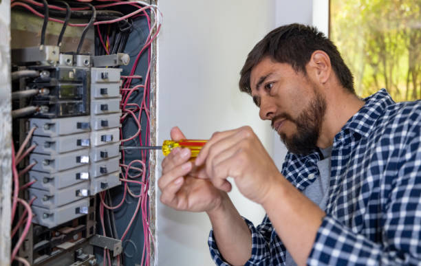 Best Commercial Electrical Services  in Stoughton, WI